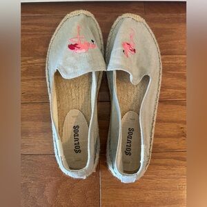 Soludos Flamingo Embroidered Chambray embroidered Smoking Slippers